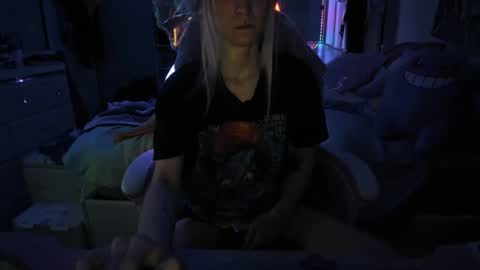 GreenEyedLovexo online show from March 5, 2025, 6:23 am