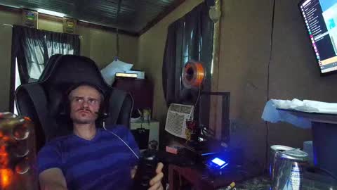 Greenlungs8195 online show from October 6, 2025, 7:44 pm