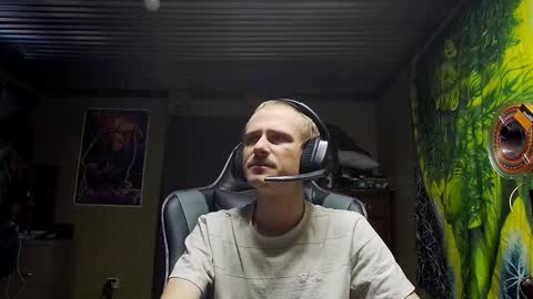 Greenlungs8195 online show from November 14, 2025, 9:41 am