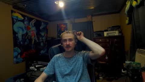 Snapshot of greenlungs8195 chatting on April 6, 2026, 4:46 am Greenlungs8195 online show from April 6, 2026, 4:46 am