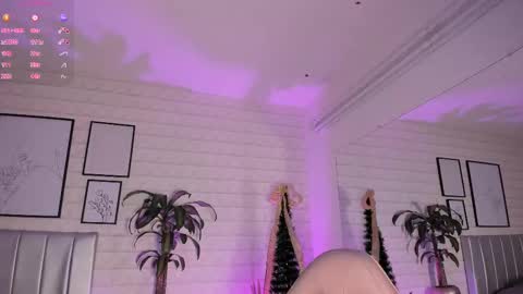 Snapshot of greennbella chatting on December 19, 2025, 12:17 am online show from December 19, 2025, 12:17 am