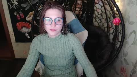 Lina online show from May 7, 2026, 12:10 pm
