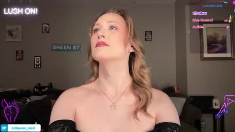 SexQueen Nikki online show from May 12, 2026, 5:37 am