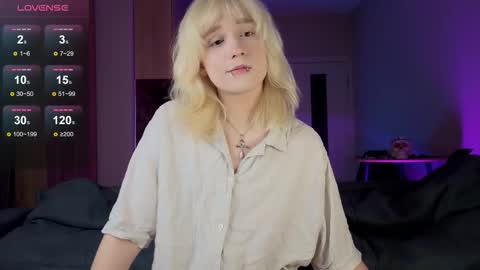 Greg-independent model online show from October 22, 2025, 9:58 pm