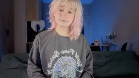 Greg-independent model online show from March 11, 2026, 9:32 pm