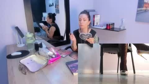 Snapshot of greta_borbon chatting on July 13, 2026, 1:25 pm Greta online show from July 13, 2026, 1:25 pm