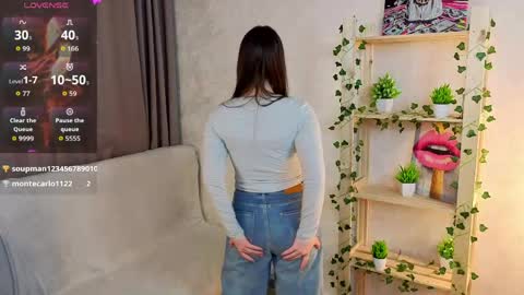Cutie Ellie online show from May 25, 2026, 5:41 pm