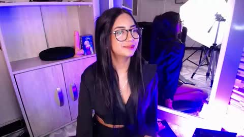 Gretel  online show from March 31, 2026, 3:41 am