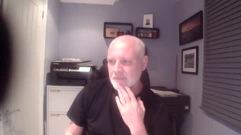 greyfox_6000 online show from January 3, 2025, 10:51 pm