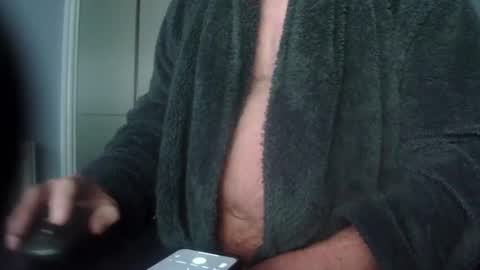 greyfox_6000 online show from March 9, 2025, 6:39 am