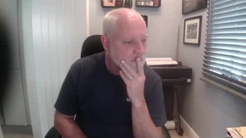 greyfox_6000 online show from March 10, 2025, 11:53 am