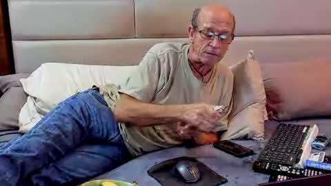 Grey.  If viewing your cam I am more likely to stay if you show your face. online show from February 19, 2025, 12:35 am