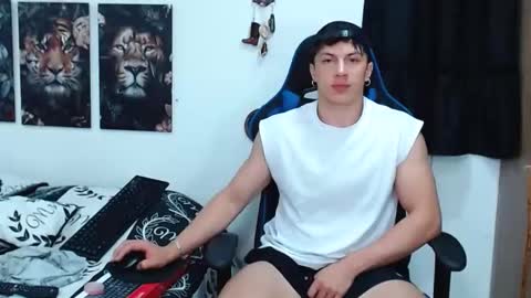 griego01 online show from March 1, 2025, 4:58 am