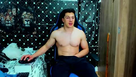 griego01 online show from May 10, 2026, 4:39 am