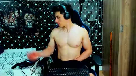 griego01 online show from May 16, 2026, 6:43 am