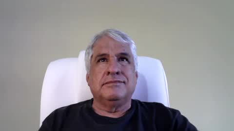 grisa01 online show from February 3, 2025, 6:39 pm