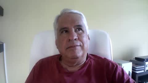 grisa01 online show from December 3, 2025, 12:25 pm