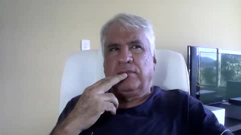Snapshot of grisa01 chatting on May 7, 2026, 12:10 pm grisa01 online show from May 7, 2026, 12:10 pm