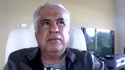 Snapshot of grisa01 chatting on May 25, 2026, 12:11 pm grisa01 online show from May 25, 2026, 12:11 pm