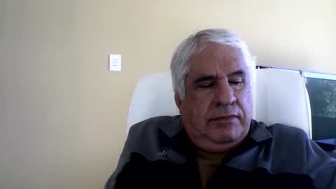 Snapshot of grisa01 chatting on June 8, 2026, 1:11 pm grisa01 online show from June 8, 2026, 1:11 pm