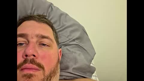 grizzly_uncut online show from November 26, 2025, 4:35 am