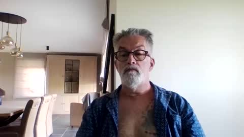 Snapshot of grybear60 chatting on May 23, 2026, 7:13 am Grybear online show from May 23, 2026, 7:13 am