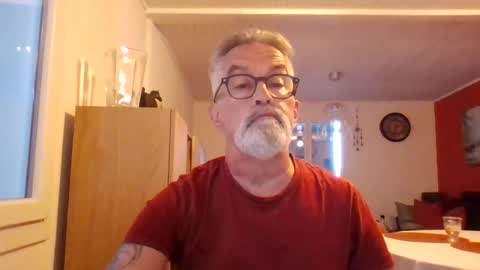 Snapshot of grybear60 chatting on June 27, 2026, 12:22 pm Grybear online show from June 27, 2026, 12:22 pm