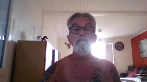 Snapshot of grybear60 chatting on July 30, 2026, 6:23 am Grybear online show from July 30, 2026, 6:23 am