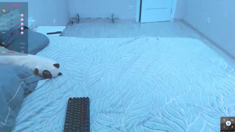 Eva online show from October 27, 2025, 5:55 am