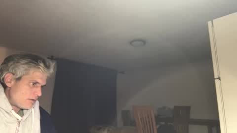 Snapshot of guardiannif_ chatting on February 4, 2025, 12:40 am guardiannif_ online show from February 4, 2025, 12:40 am