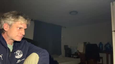 Snapshot of guardiannif_ chatting on February 20, 2025, 4:07 am guardiannif_ online show from February 20, 2025, 4:07 am