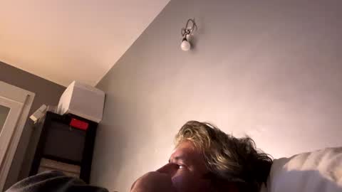 Snapshot of guardiannif_ chatting on February 22, 2025, 2:39 am guardiannif_ online show from February 22, 2025, 2:39 am