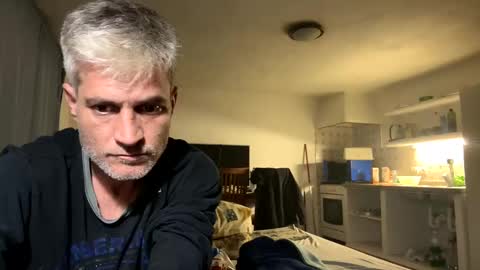 Snapshot of guardiannif_ chatting on March 2, 2025, 3:45 am guardiannif_ online show from March 2, 2025, 3:45 am