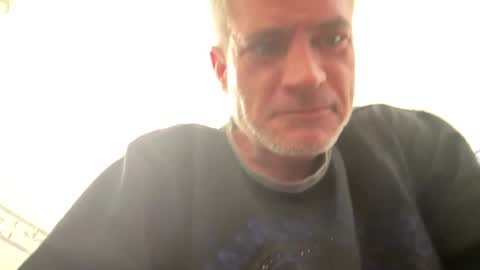 Snapshot of guardiannif_ chatting on March 2, 2025, 3:27 pm guardiannif_ online show from March 2, 2025, 3:27 pm