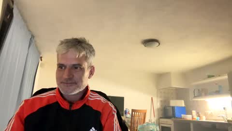 Snapshot of guardiannif_ chatting on March 5, 2025, 9:48 pm guardiannif_ online show from March 5, 2025, 9:48 pm