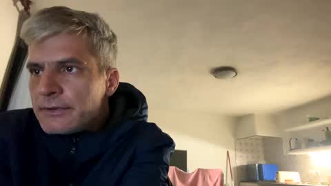 Snapshot of guardiannif_ chatting on March 10, 2025, 3:34 am guardiannif_ online show from March 10, 2025, 3:34 am