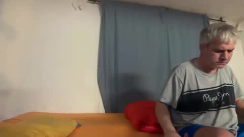 Snapshot of guardiannif_ chatting on February 10, 2026, 10:25 pm guardiannif_ online show from February 10, 2026, 10:25 pm