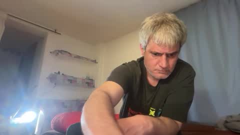 Snapshot of guardiannif_ chatting on March 4, 2026, 10:38 pm guardiannif_ online show from March 4, 2026, 10:38 pm