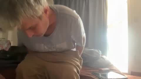 Snapshot of guardiannif_ chatting on March 6, 2026, 11:28 am guardiannif_ online show from March 6, 2026, 11:28 am