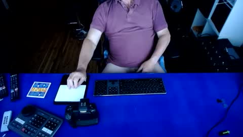 guesswhatigot2 online show from December 14, 2024, 10:45 am