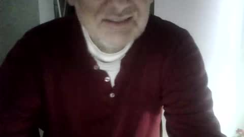 Snapshot of guide2 chatting on November 26, 2025, 10:27 am Dislove online show from November 26, 2025, 10:27 am