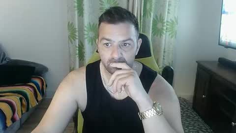 Snapshot of guillaume666286050 chatting on May 31, 2026, 7:48 am guillaume666286050 online show from May 31, 2026, 7:48 am