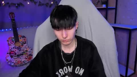 Angel online show from February 17, 2025, 10:40 am