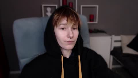 guitarandangell online show from February 26, 2026, 2:38 pm