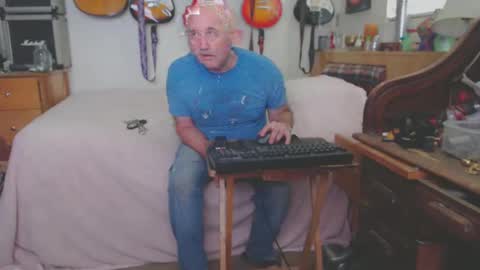 Mario online show from February 27, 2025, 7:26 pm