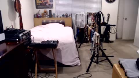 Mario online show from September 25, 2025, 6:28 am