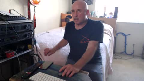 Snapshot of guitarsexgod2 chatting on June 22, 2026, 12:13 am guitarsexgod2 online show from June 22, 2026, 12:13 am