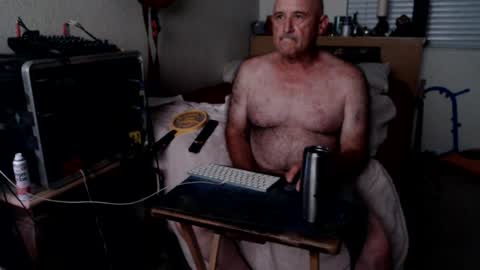 Snapshot of guitarsexgod2 chatting on July 22, 2026, 10:51 am guitarsexgod2 online show from July 22, 2026, 10:51 am