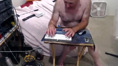 Snapshot of guitarsexgod2 chatting on July 26, 2026, 9:21 pm guitarsexgod2 online show from July 26, 2026, 9:21 pm