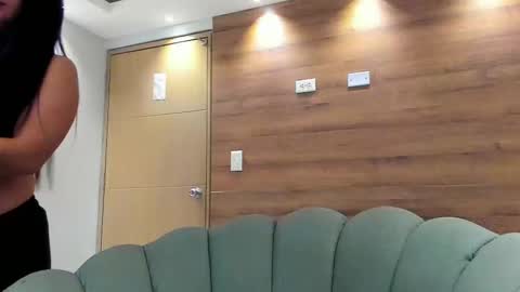 gummyluv online show from October 4, 2025, 10:57 am